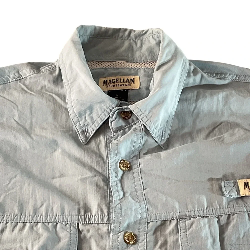 Magellan Sportswear Fishing Shirt Vented Short Sleeve Button Up Medium‎